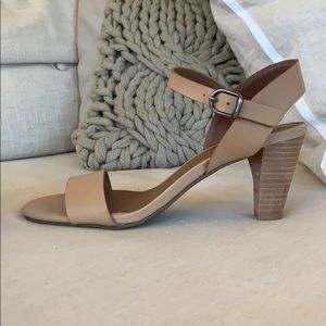 NEW Lucky Brand nude sandal heels! 6.5